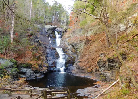 Raymondskill Falls